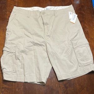 Mens khaki cargo shorts